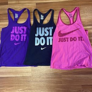 3 Nike workout tops!